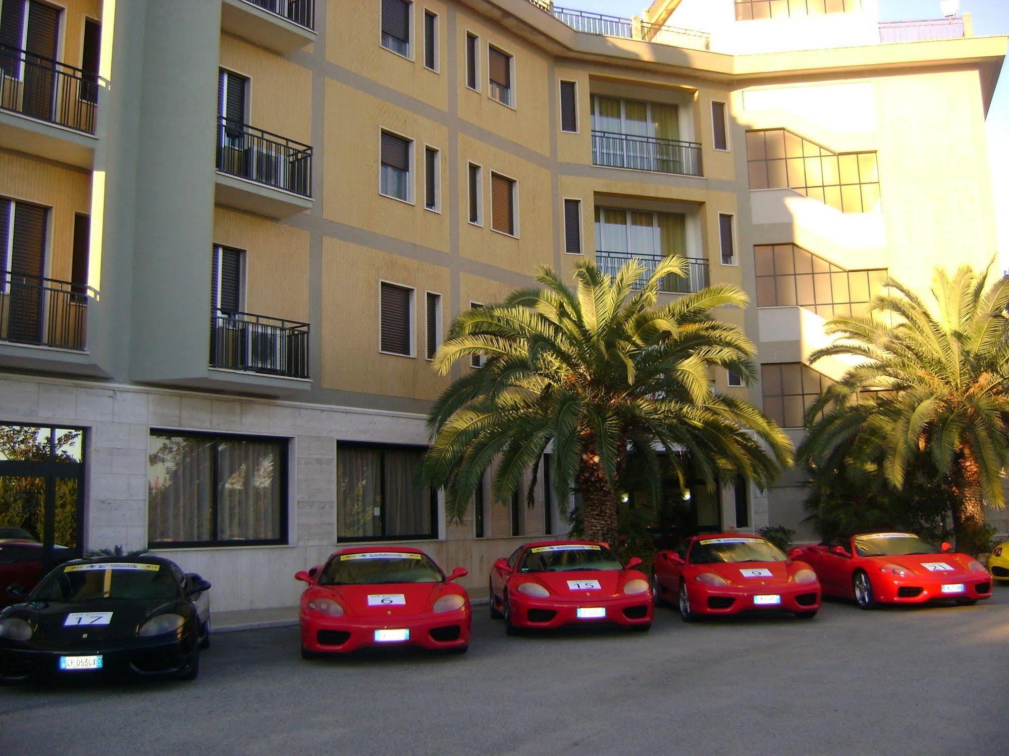 Hotel San Luca Rossano Buitenkant foto
