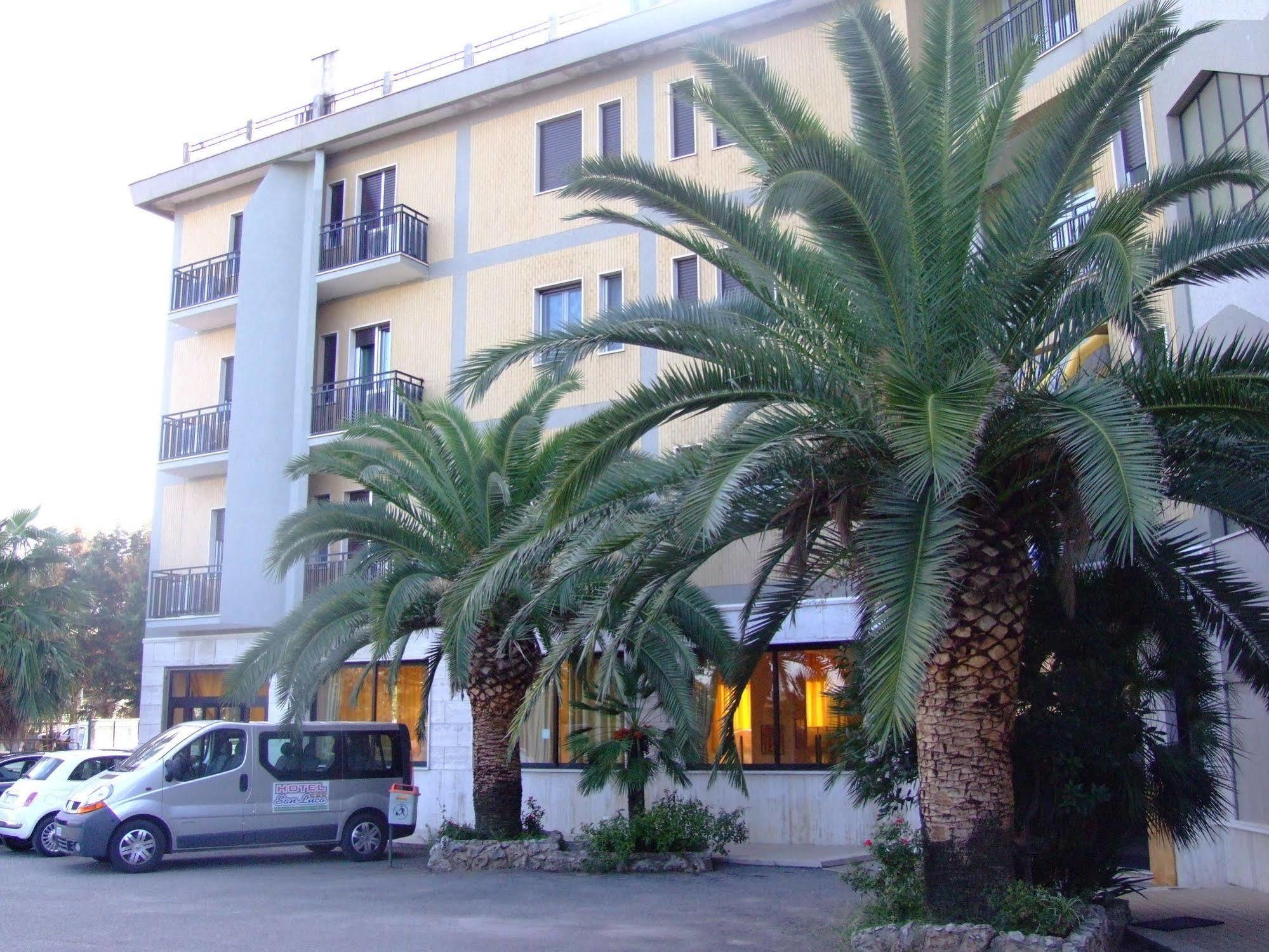 Hotel San Luca Rossano Buitenkant foto