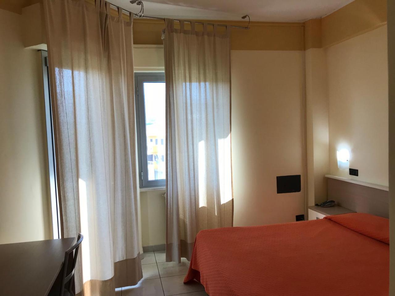 Hotel San Luca Rossano Buitenkant foto